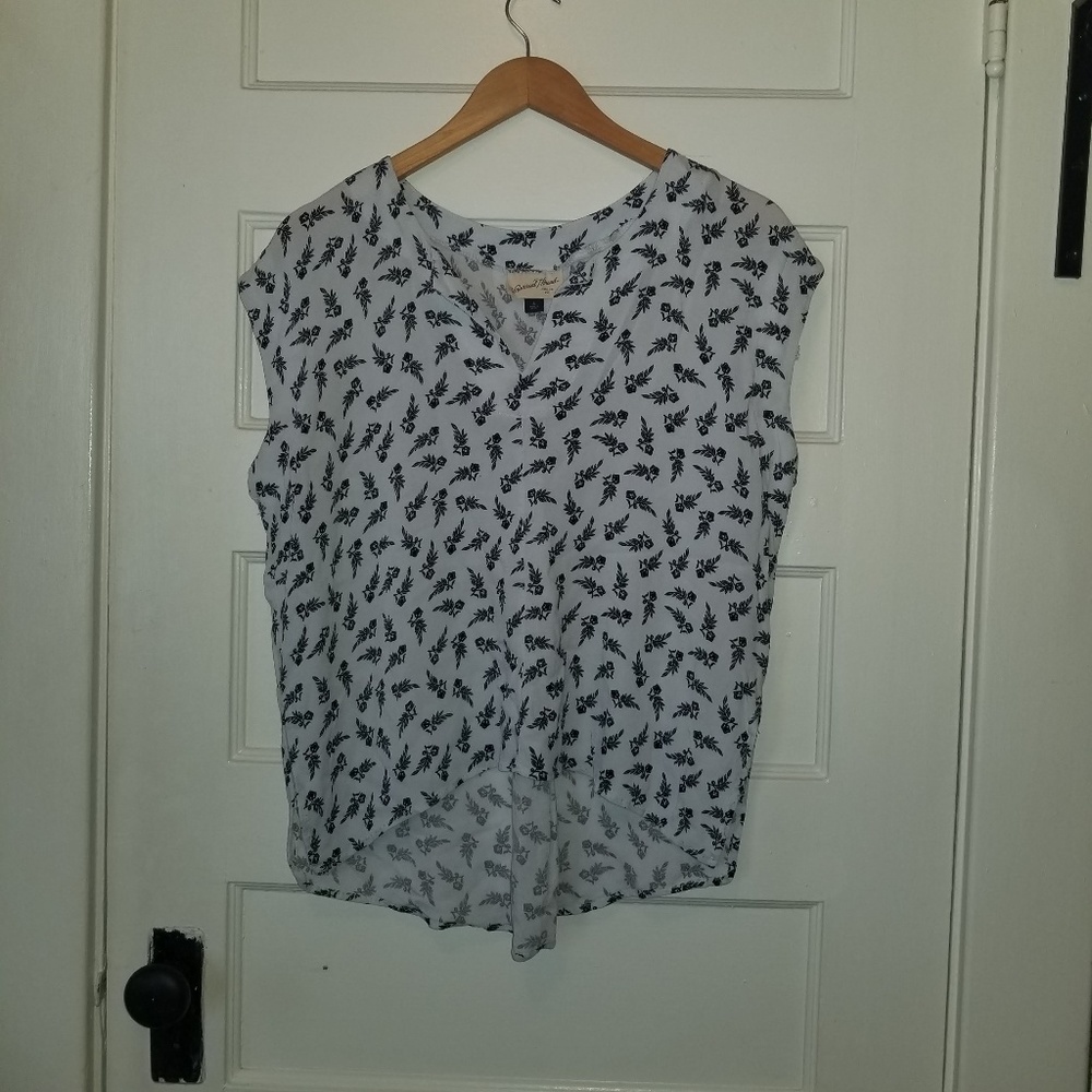 Universal Thread Light Blue Floral Blouse